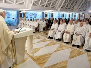 0_papasantamarta13junio17losservatoreromano.jpg