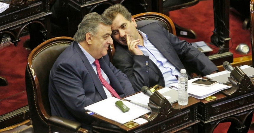 26_diputadosfrente.jpg