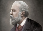 103_antoni-gaudi-anciano.jpg