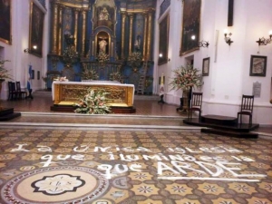 0_ataques-iglesia2.jpg